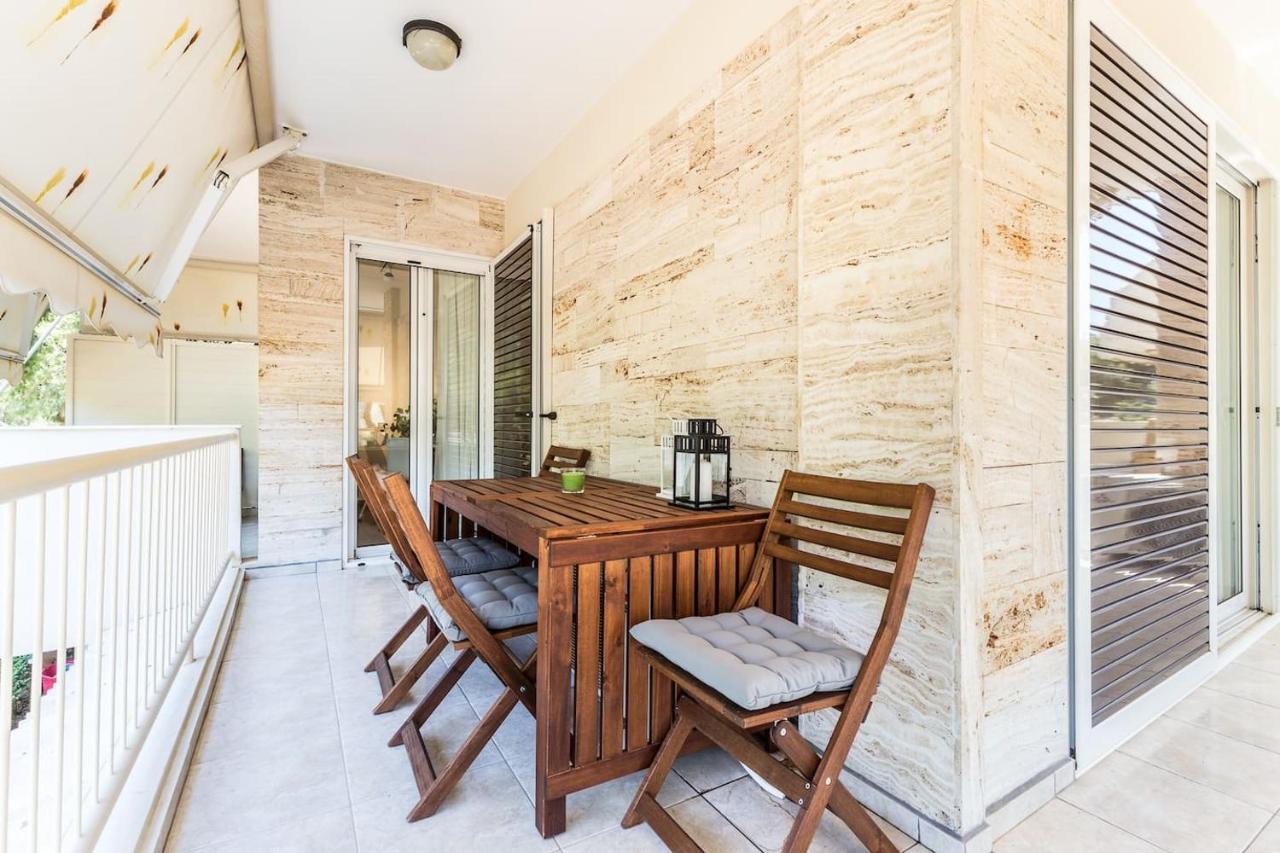 Elegant Apartment W Great Balcony In Vouliagmeni Афины Экстерьер фото