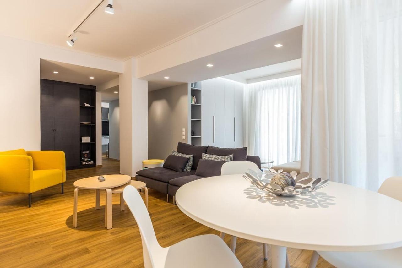 Elegant Apartment W Great Balcony In Vouliagmeni Афины Экстерьер фото